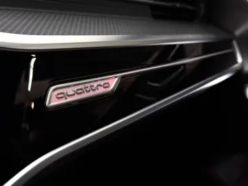 AUDI RS7 4.0 TFSI quattro performance Pano B&O Matrix
