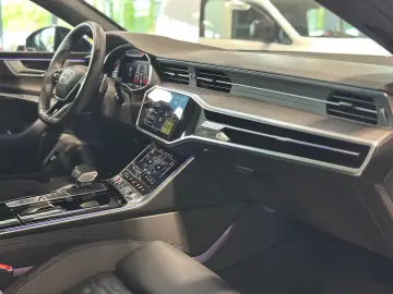 AUDI RS7 performance 4.0 TFSI tiptr. quattro 1.HA B&O