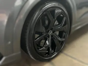 AUDI RSQ8 4.0 TFSI quattro DynamikPlusPaket Assistenz