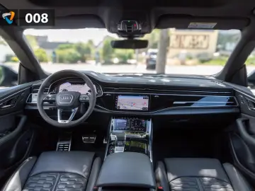 AUDI RS Q8 RS-Abgas qu. Laser B&O Pano AHK Massge HUD