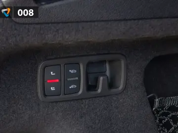 AUDI RS Q8 RS-Abgas qu. Laser B&O Pano AHK Massge HUD