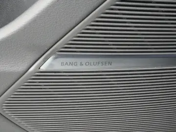 AUDI RS Q8 ACC PANO 305KM H B&O MASSAGE LEDER KERAMIK