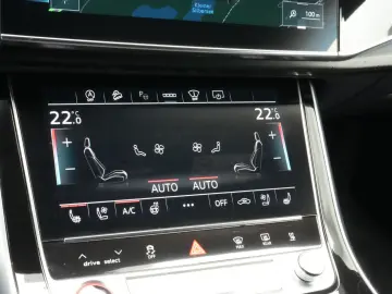 AUDI RS Q8 ACC PANO 305KM H B&O MASSAGE LEDER KERAMIK