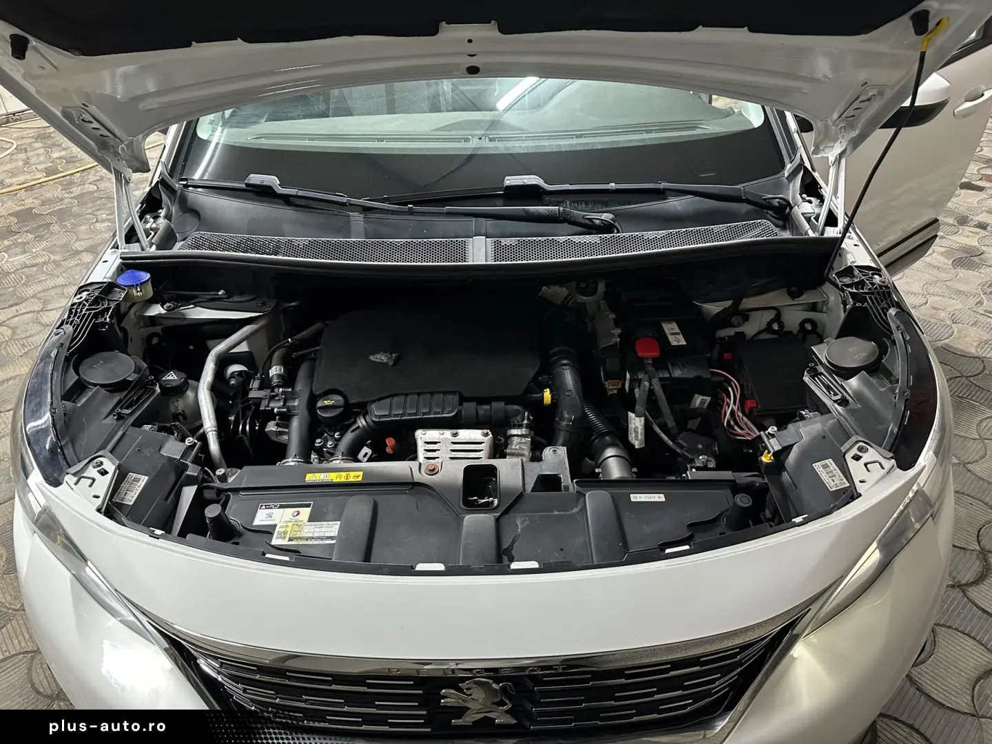 Peugeot 5008 •7Locuri• E6