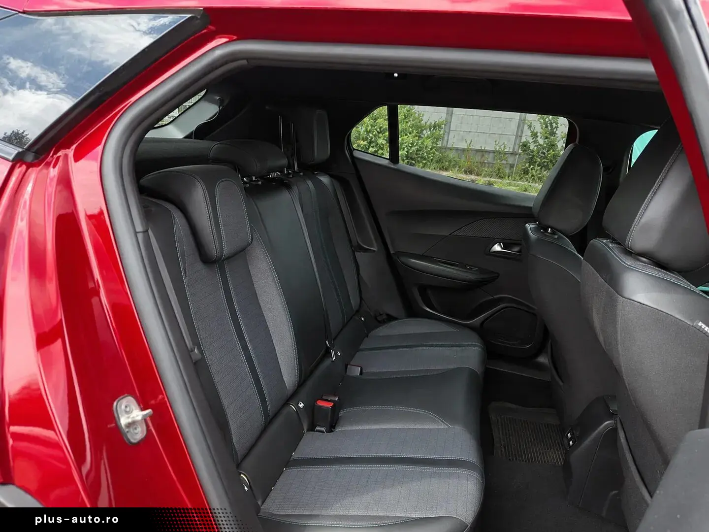 Peugeot 2008 Allure 1.2 PureTech EAT8