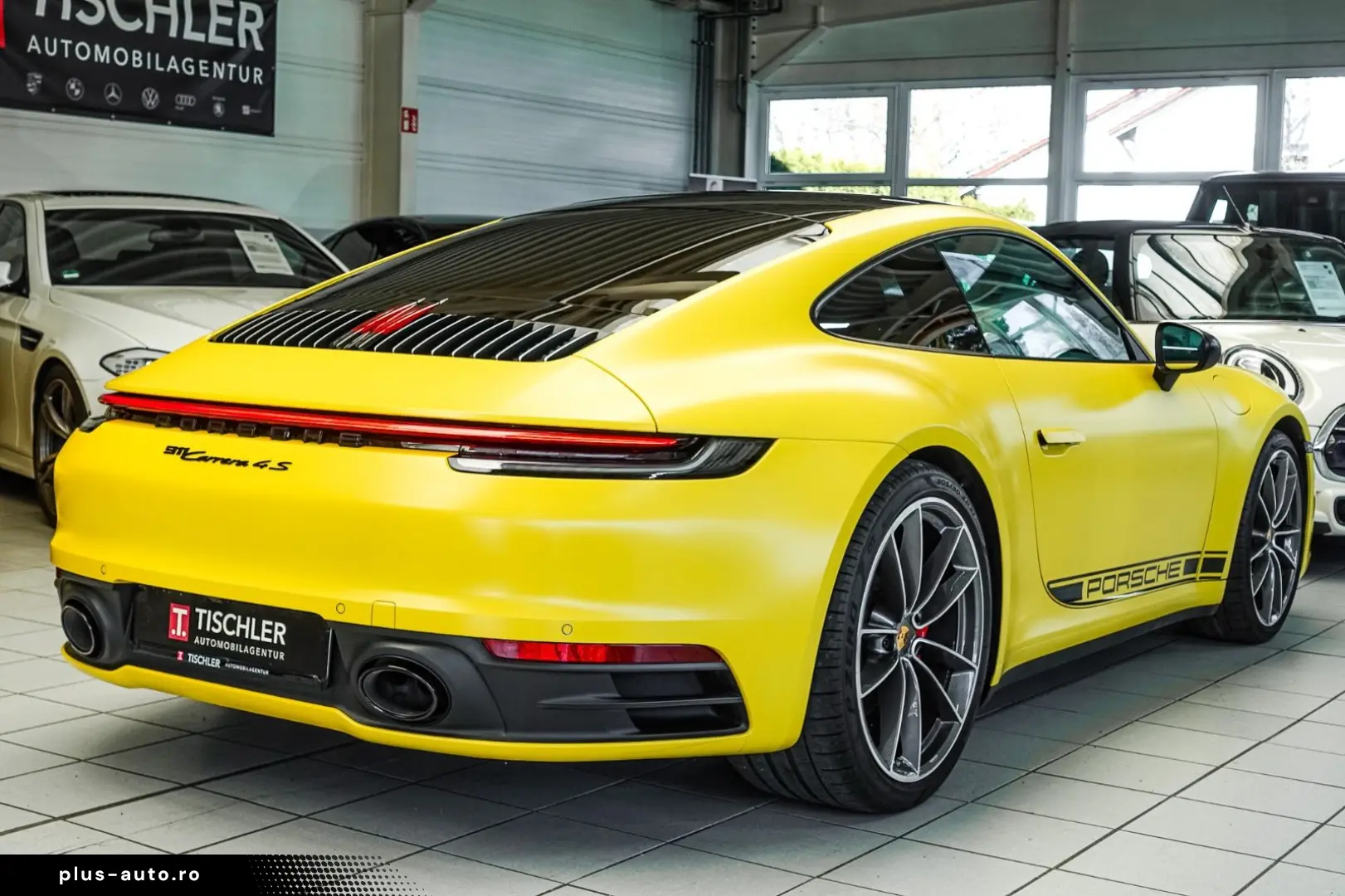 PORSCHE 911 2024 — imagine 3