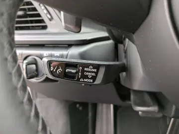 PORSCHE 911 Carrera 4 GTS Approved Matrix Bose 1. Hand