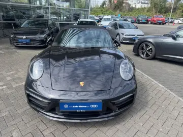 PORSCHE 992 Targa 4S LIFT Matrix Burmester3D Top Zustand