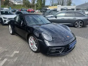 PORSCHE 992 Targa 4S LIFT Matrix Burmester3D Top Zustand