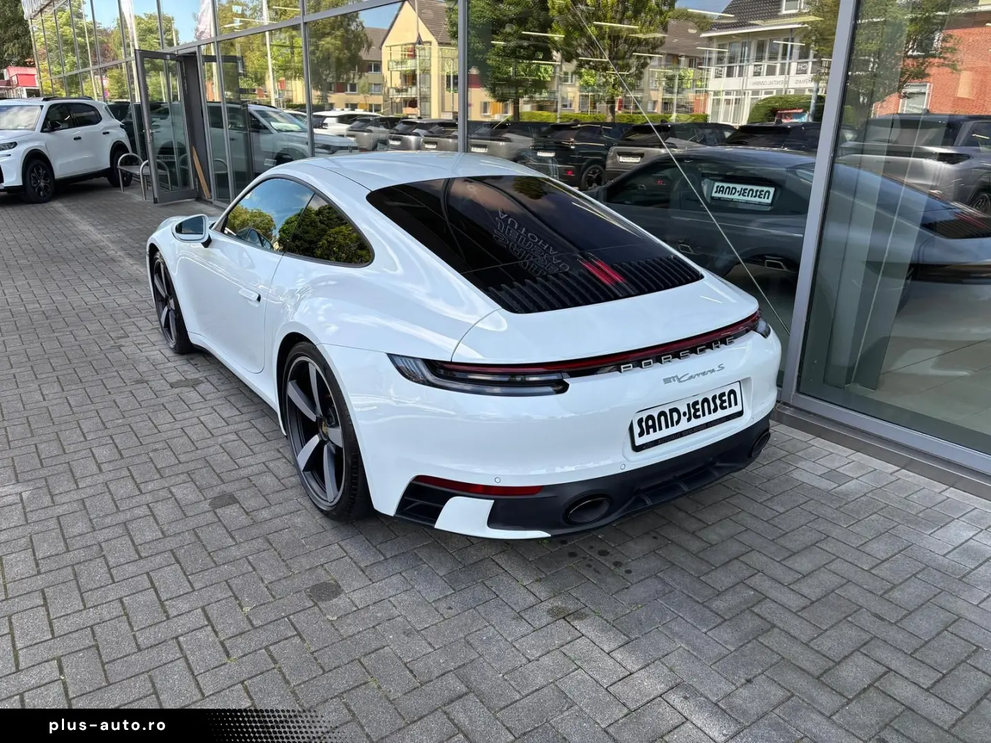 PORSCHE 911 2023 — imagine 3