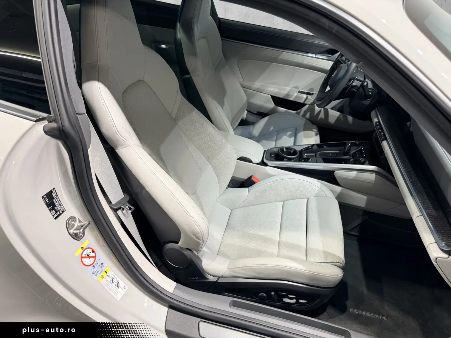 PORSCHE 911 2021 — imagine 12