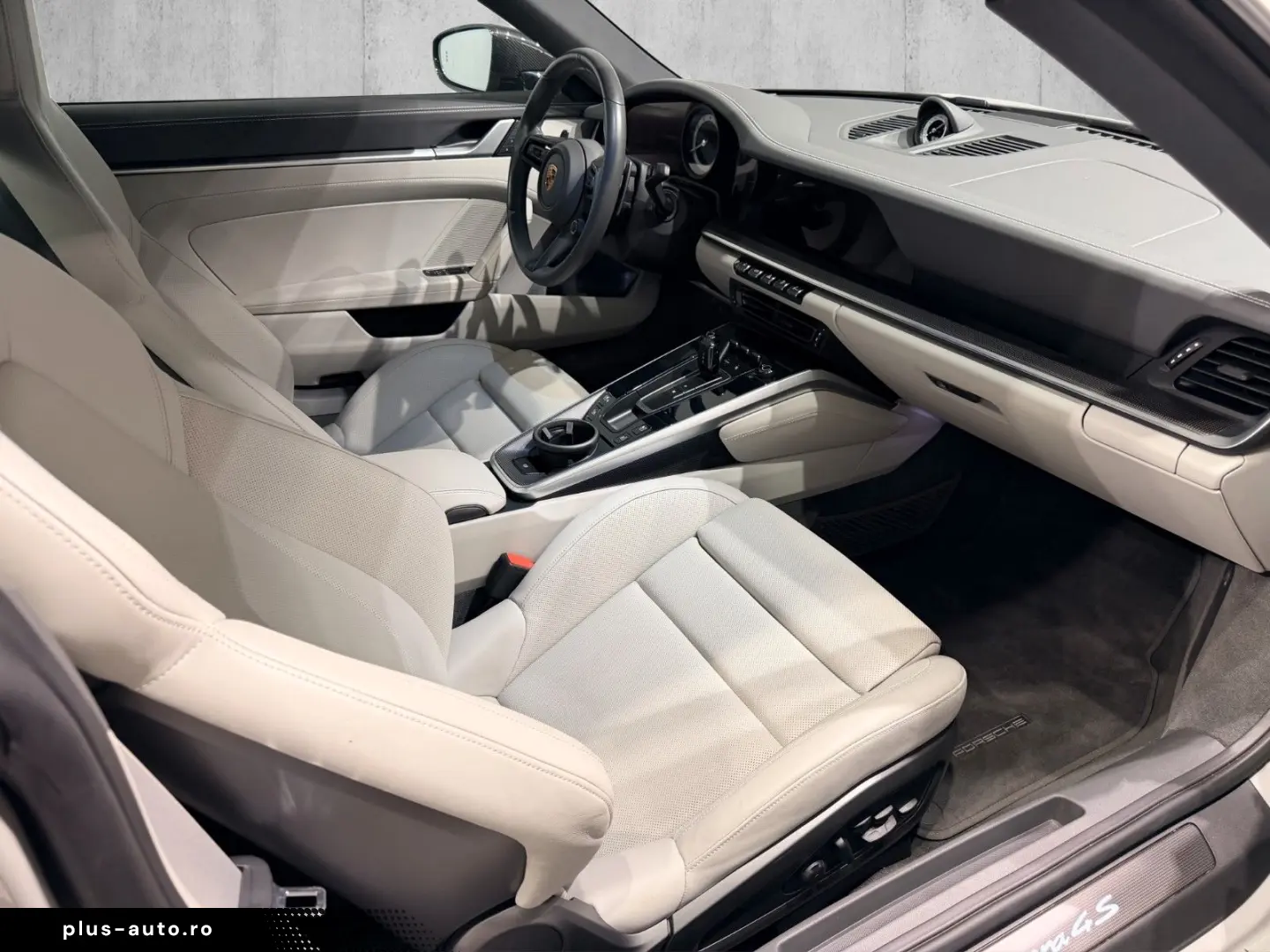 PORSCHE 911 2021 — imagine 13