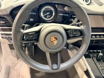 PORSCHE 911 992 4S AERO PCCB Lift UPE 203.514 - uvm.