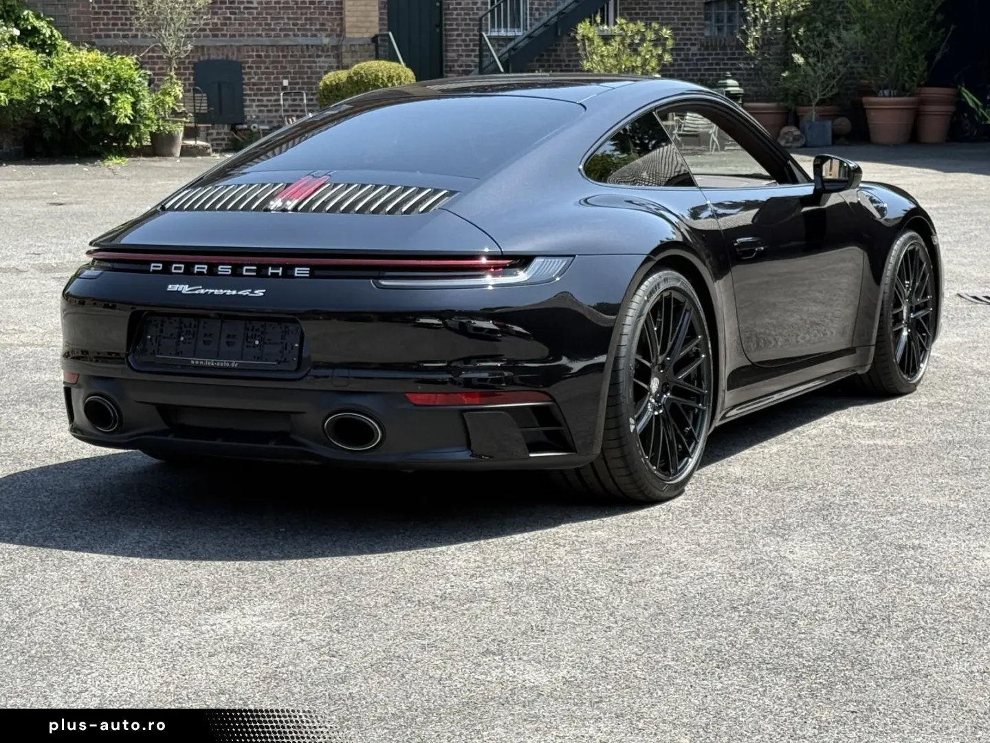 PORSCHE 911 2022 — imagine 9