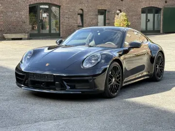 PORSCHE 992  911  Carrera 4S SPORTPAKET-ABGAS MATRIX LIF