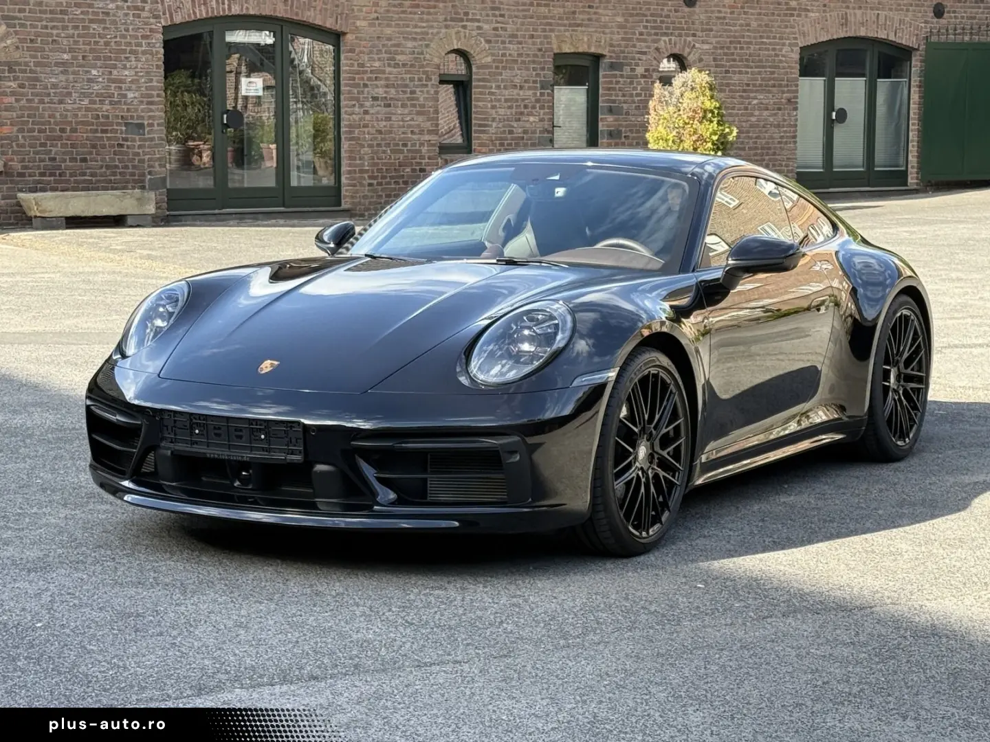 PORSCHE 911 2022 — imagine 3