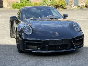 PORSCHE 992  911  Carrera 4S SPORTPAKET-ABGAS MATRIX LIF