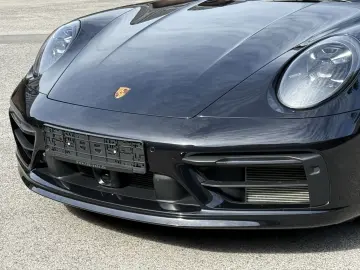 PORSCHE 992  911  Carrera 4S SPORTPAKET-ABGAS MATRIX LIF