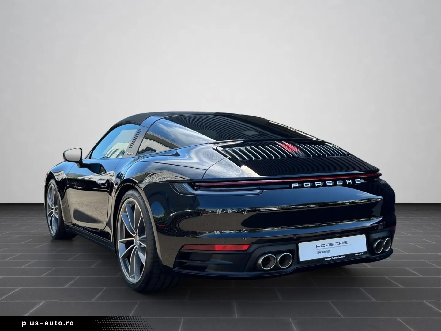 PORSCHE 911 2023 — imagine 3