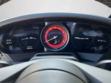 PORSCHE 992 (911) Targa 4S Sitzbel.Abstandsreg.Chrono