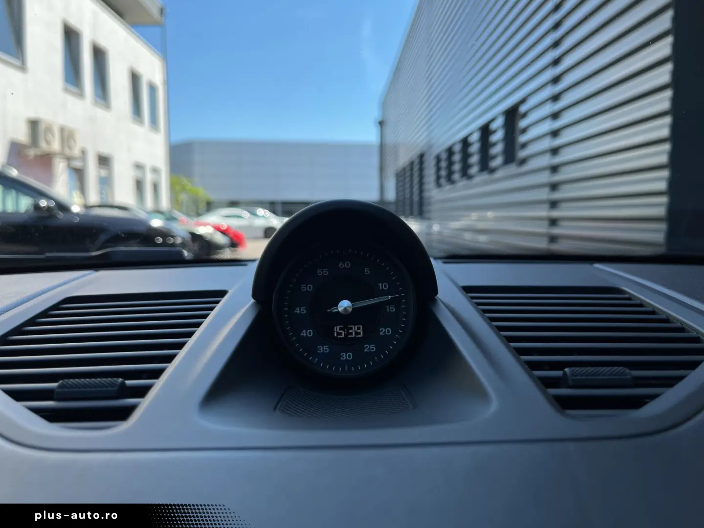 PORSCHE 911 2023 — imagine 23