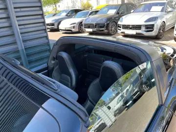 PORSCHE 992 (911) Targa 4S Sitzbel.Abstandsreg.Chrono