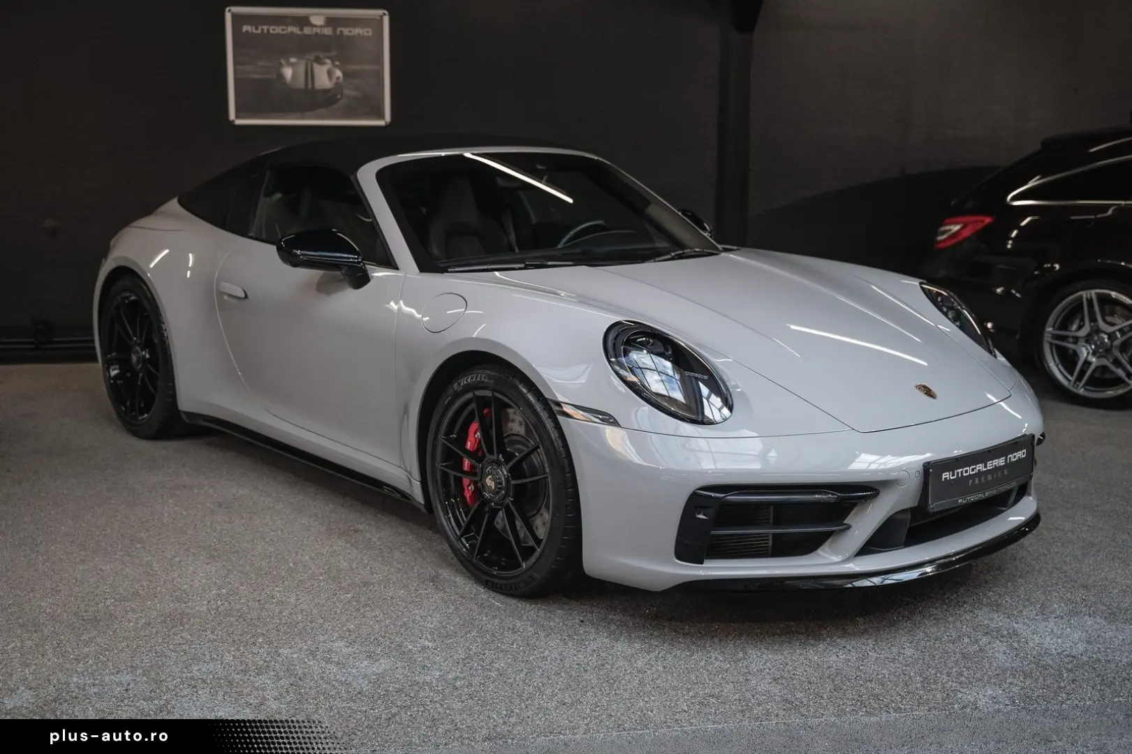 PORSCHE 911 2023 — imagine 3