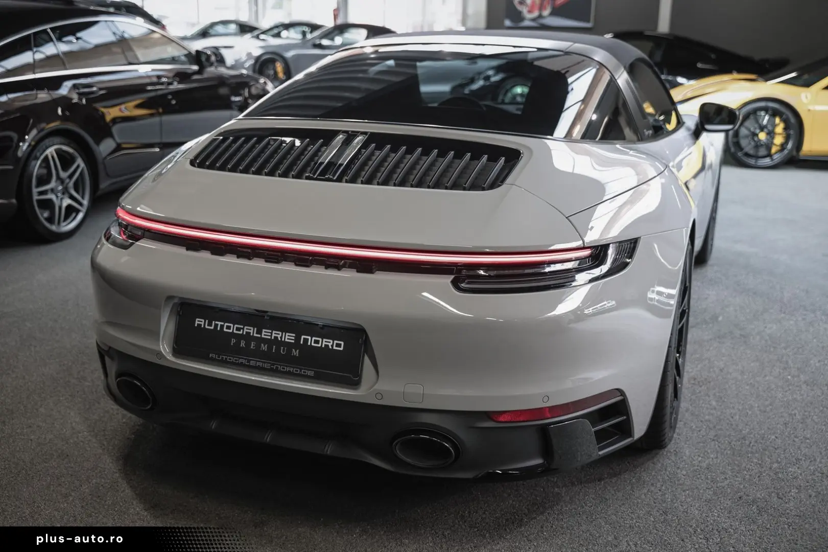 PORSCHE 911 2023 — imagine 6