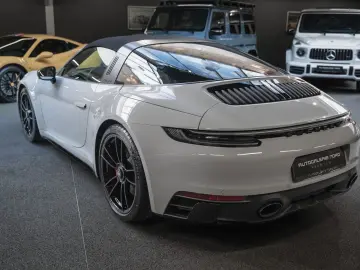 PORSCHE 911 Targa 4 GTS Sitzlüftung   BOSE   Matrix LED