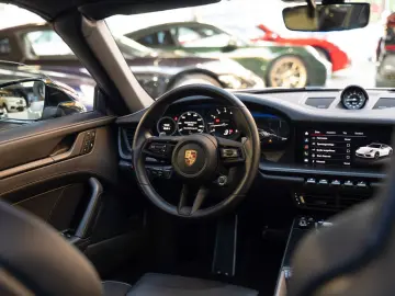 PORSCHE 911 Targa 4 GTS Sitzlüftung   BOSE   Matrix LED