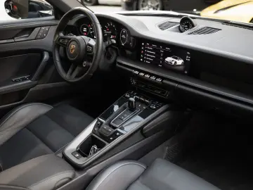 PORSCHE 911 Targa 4 GTS Sitzlüftung   BOSE   Matrix LED