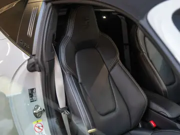 PORSCHE 911 Targa 4 GTS Sitzlüftung   BOSE   Matrix LED