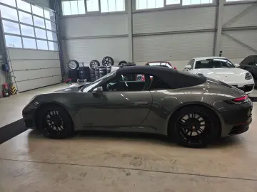 PORSCHE 992 GTS Cabriolet Bose Lift Allradlenkung  1250€
