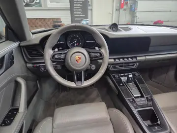 PORSCHE 992 GTS Cabriolet Bose Lift Allradlenkung  1250€