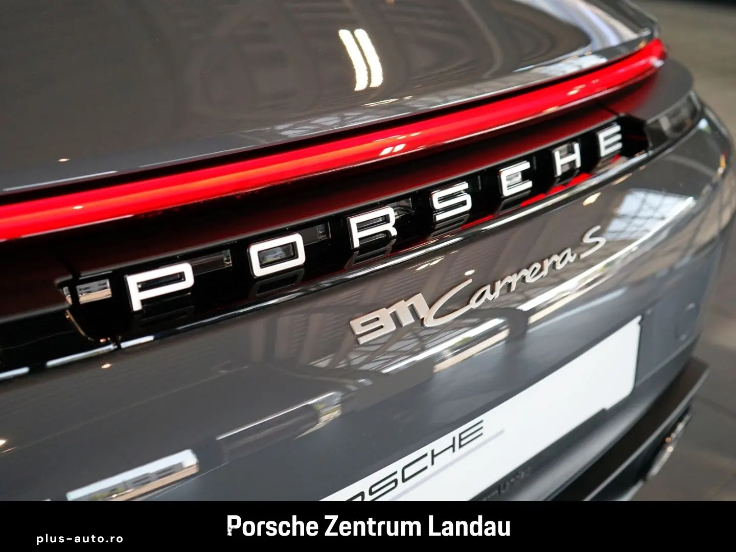 PORSCHE 911 2025 — imagine 40