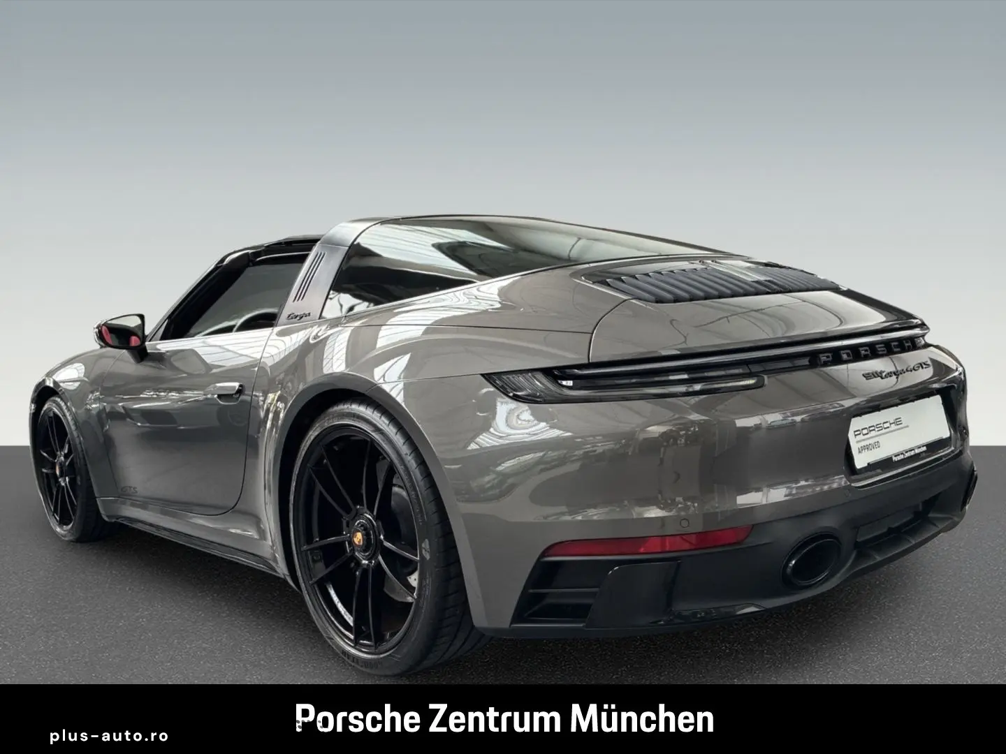 PORSCHE 911 2023 — imagine 3