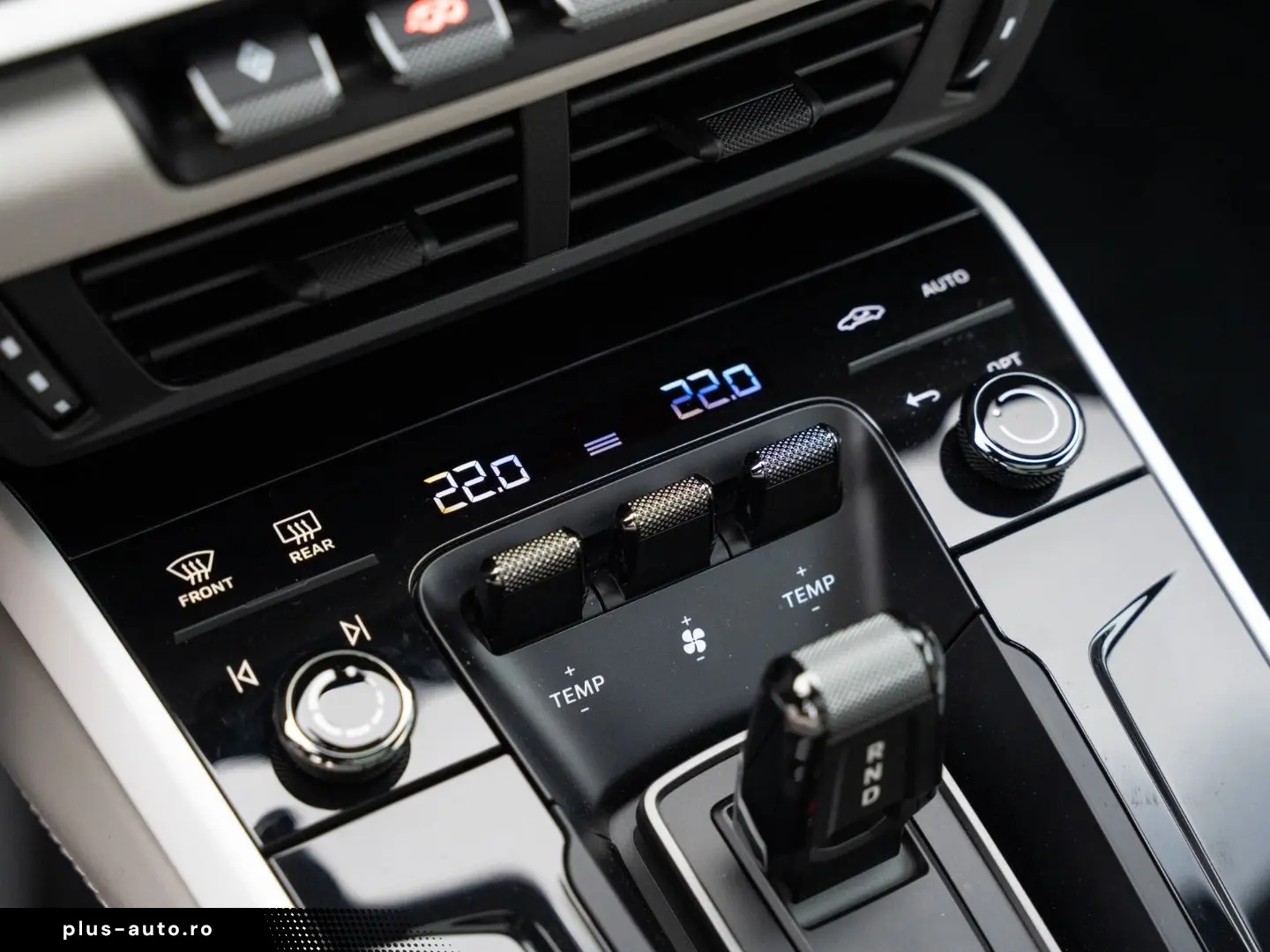 PORSCHE 911 2025 — imagine 26