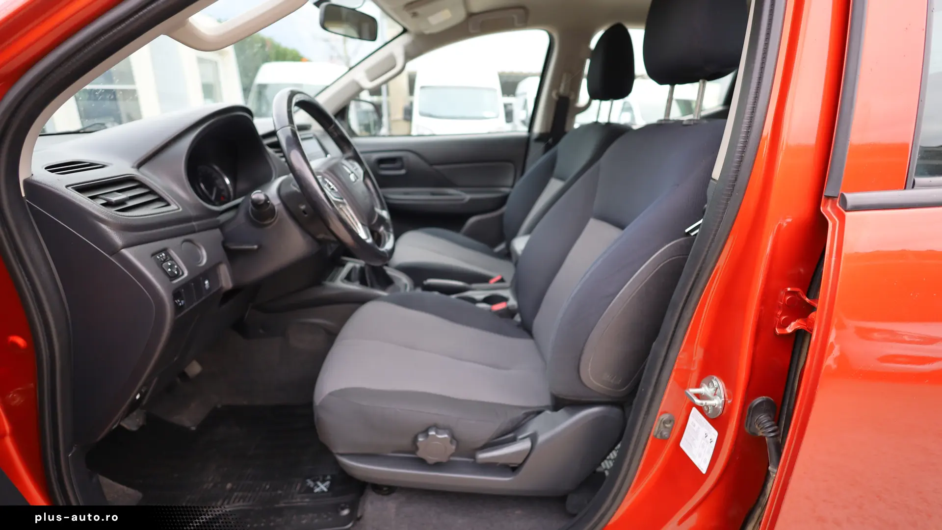 Mitsubishi L200 2.2DI-D 150HP 4x4 Cabina Dubla