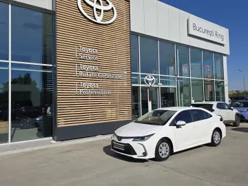 Toyota Corolla Hybrid - Business