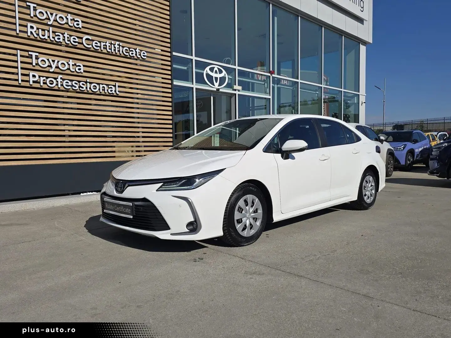 Toyota Corolla Hybrid - Business