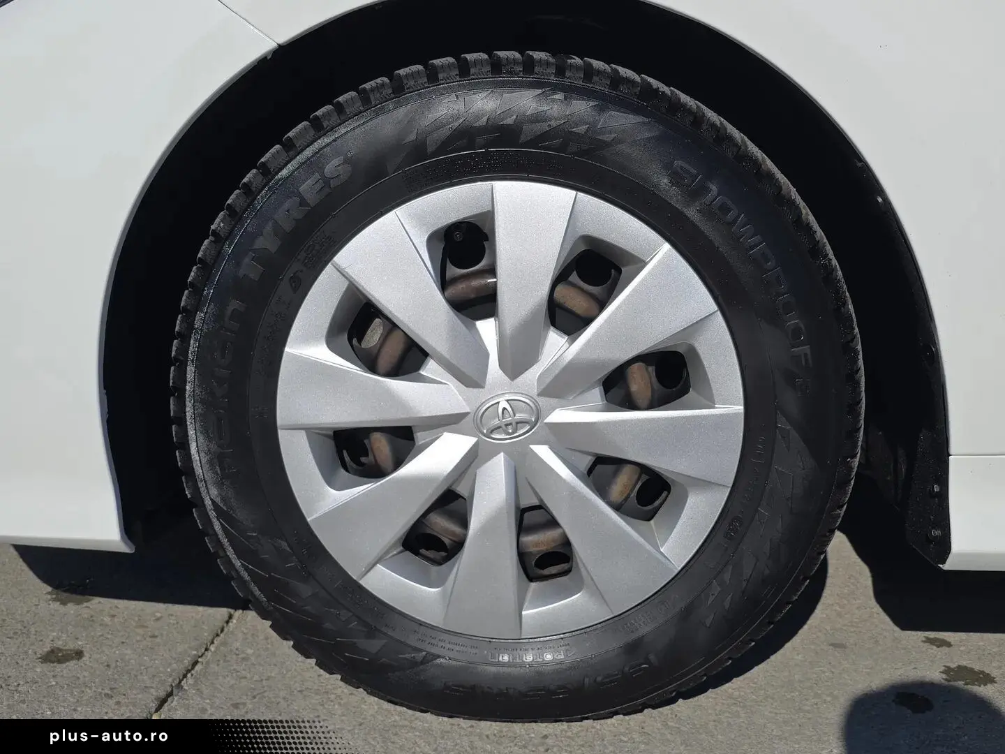 Toyota Corolla Hybrid - Business