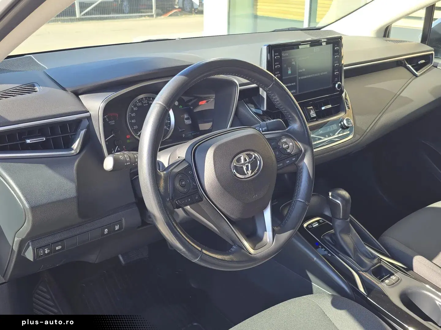 Toyota Corolla Hybrid - Business