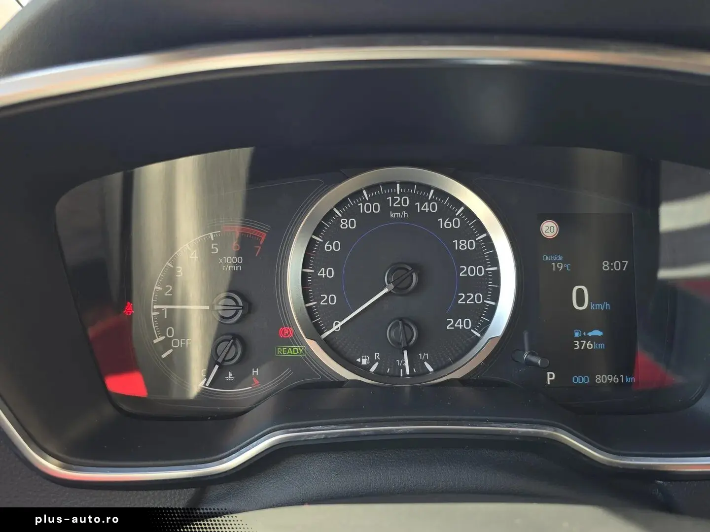 Toyota Corolla Hybrid - Business