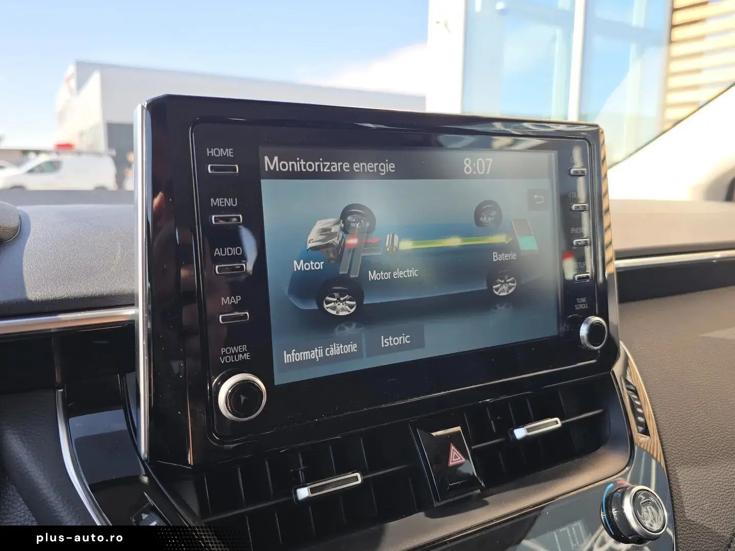 Toyota Corolla Hybrid - Business