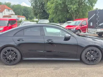 MERCEDES-BENZ CLA 200 Edition 2022 AMG Line  8-Fach