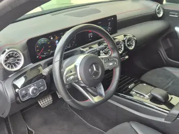 MERCEDES-BENZ CLA 200 Edition 2022 AMG Line  8-Fach
