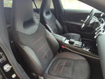 MERCEDES-BENZ CLA 200 Edition 2022 AMG Line  8-Fach
