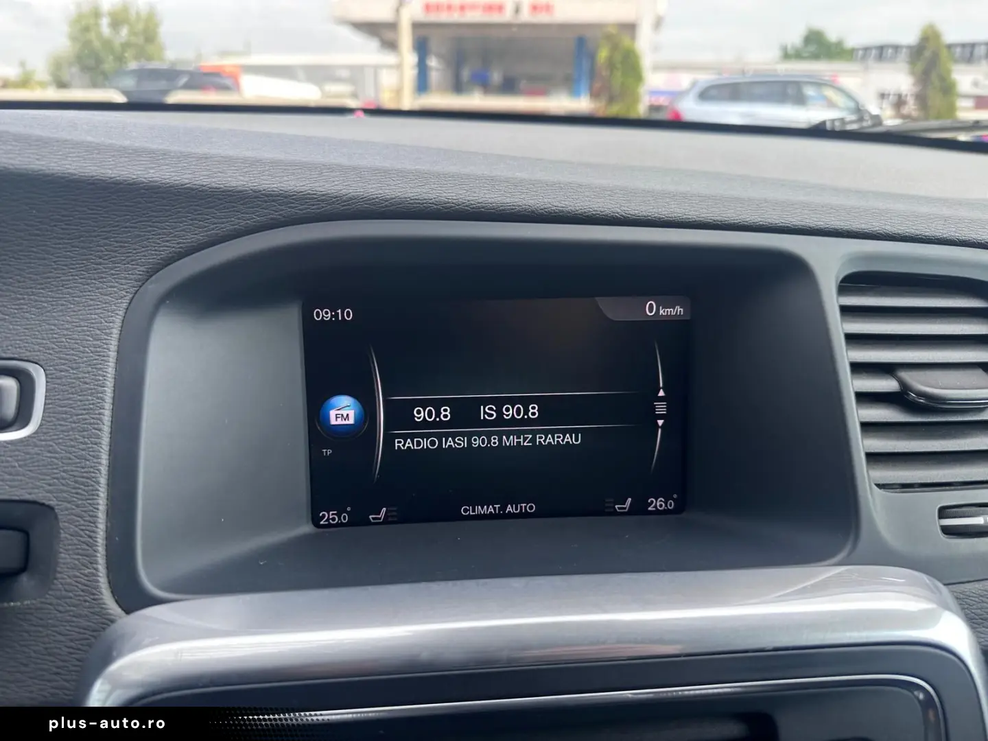 VOLVO V60 2018 — imagine 14