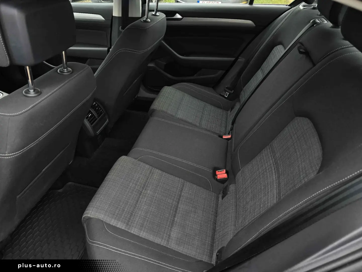 Volkswagen Passat 2021