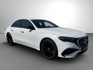 MERCEDES-BENZ E 200 Limousine AMG ADV.  Superscreen …